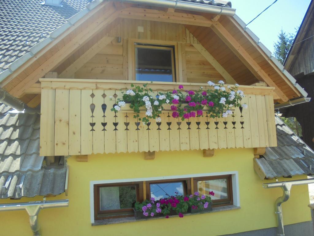 Farmhouse Pri Miklavu Бохинь Экстерьер фото