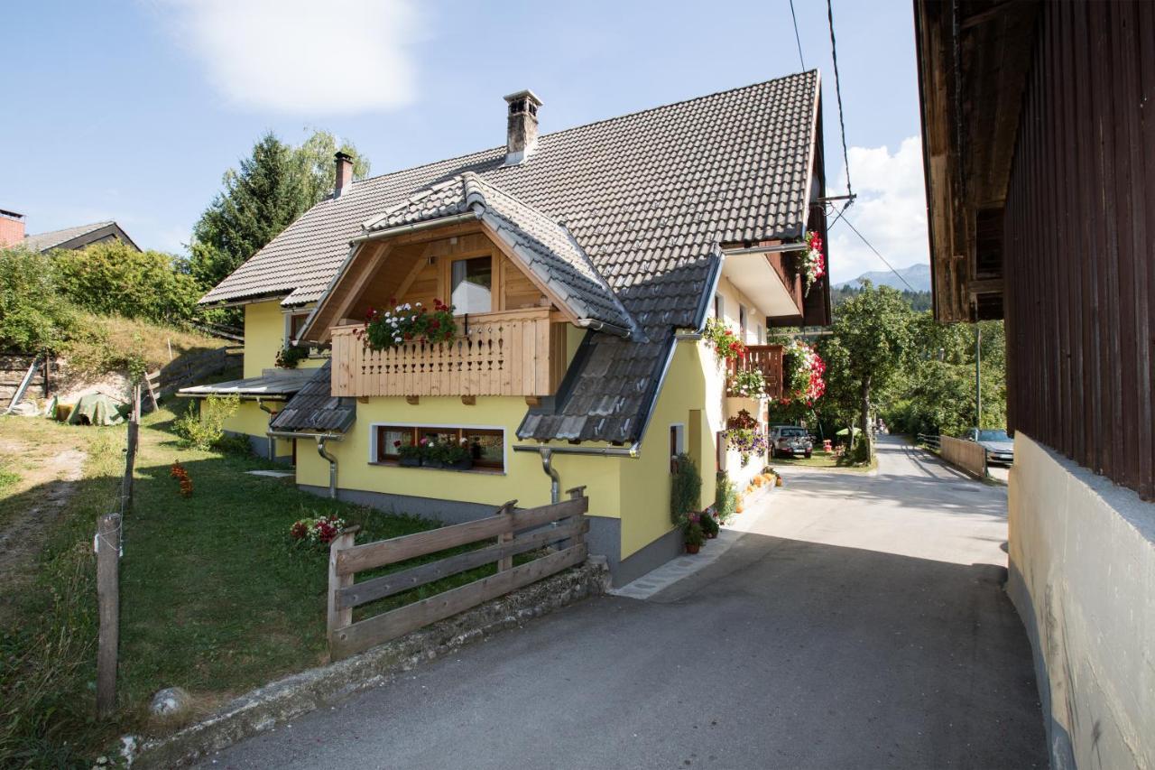 Farmhouse Pri Miklavu Бохинь Экстерьер фото