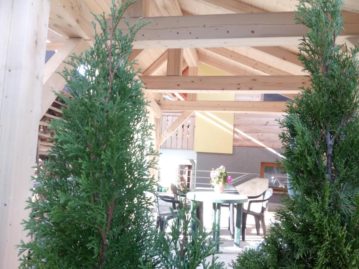 Farmhouse Pri Miklavu Бохинь Экстерьер фото